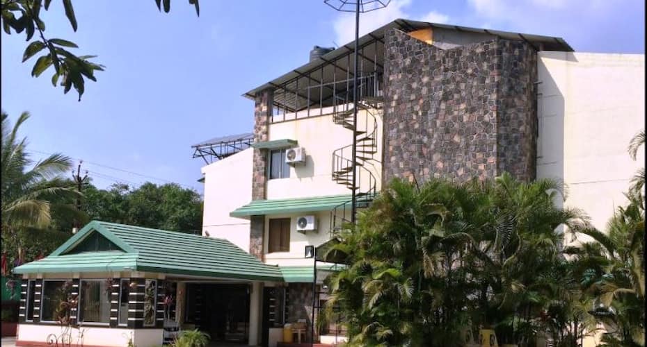 Honeybee Resorts, Lonavala 1